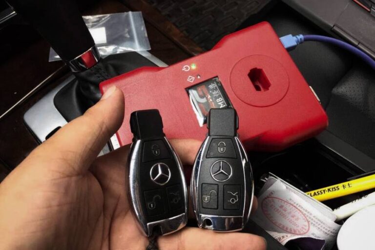 Can a Locksmith Program a Mercedes Key Fob